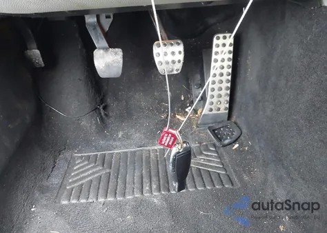 2008 Mercedes-Benz C 300 Luxury/Sport z USA, uszkodzony, nr VIN WDDGF54X38F075307